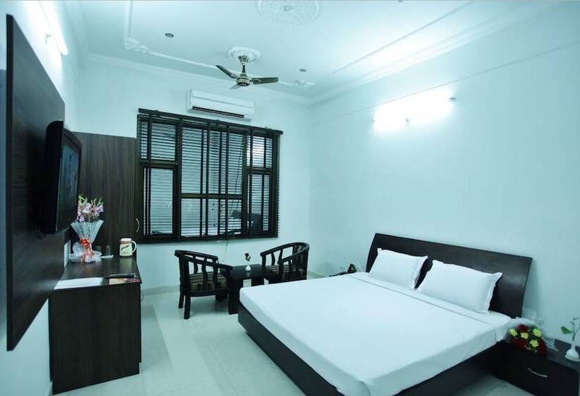 Номер Deluxe, Rani Castle Jammu