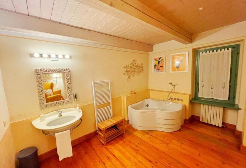 デラックスの４人部屋, B&b La Borasca