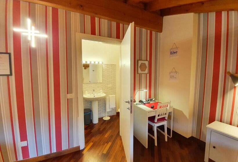 デラックスルーム, B&b La Borasca