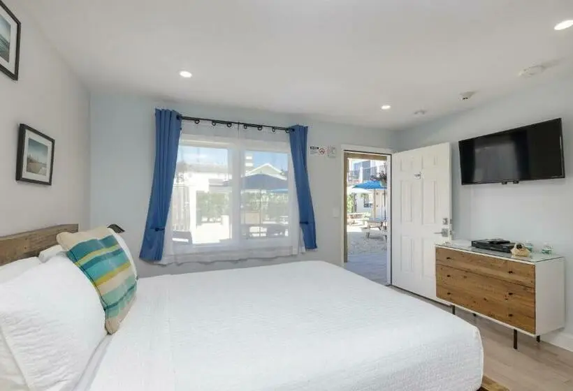 スタンダードインサイドビュールーム, Aqualina Inn Montauk