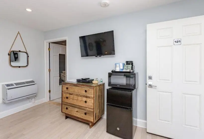 身障者適用キングサイズベッドルーム, Aqualina Inn Montauk