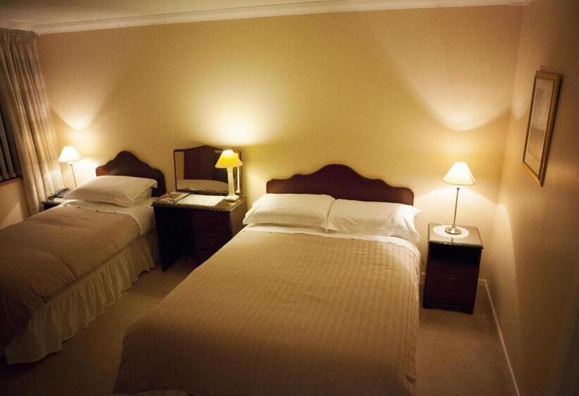 Семейный Номер, The Derg Arms B&b