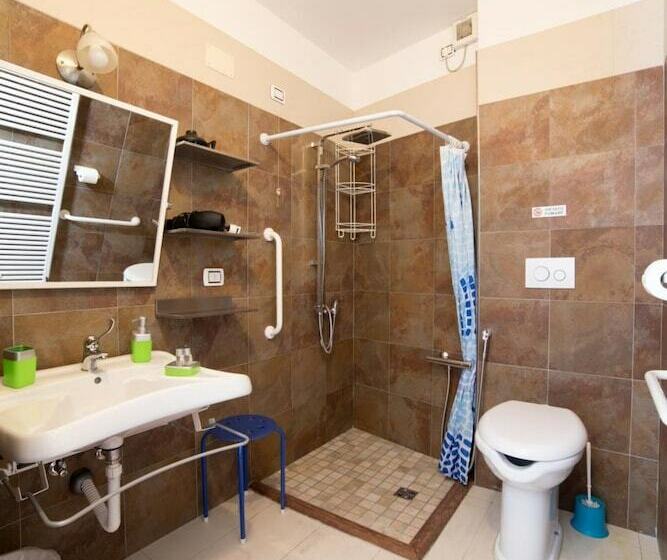 غرفة قياسية لذوى الاحتياجات الخاصة, B&b La Gerla Blu