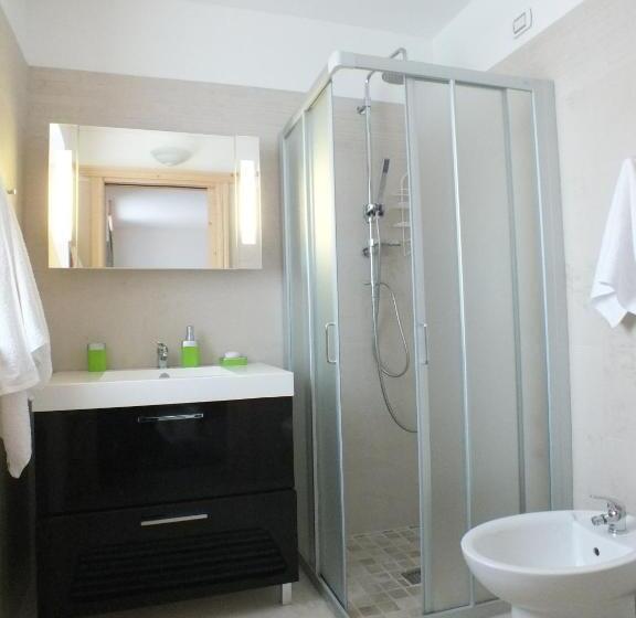 غرفة قياسية ثلاثية, B&b La Gerla Blu