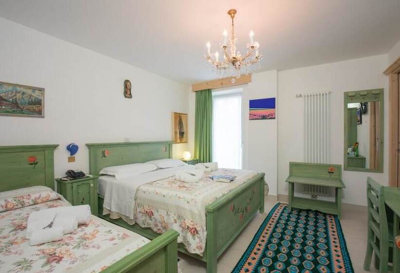 غرفة قياسية ثلاثية, B&b La Gerla Blu