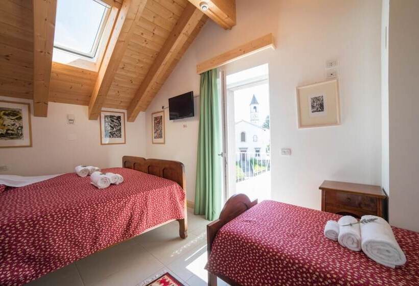 غرفة قياسية ثلاثية, B&b La Gerla Blu