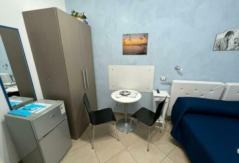 חדר בסיסי, B&b Le Onde Del Mare