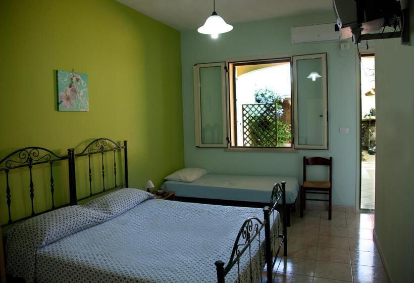 חדר סטנדרט לשלושה עם נוף לגינה, Bonjour