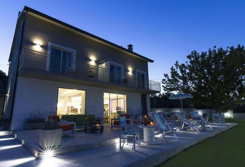 غرفة ديلوكس مطلّة علي البحر, Bontempo Suite