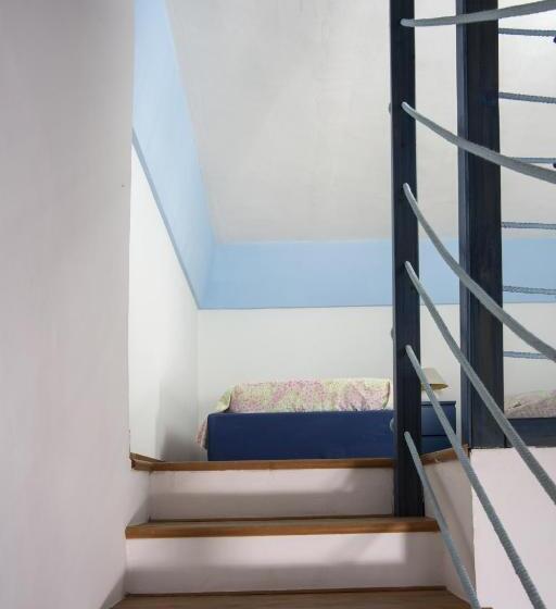 חדר סטנדרט לשלושה עם חדר אמבטיה משוף, Casina Romita