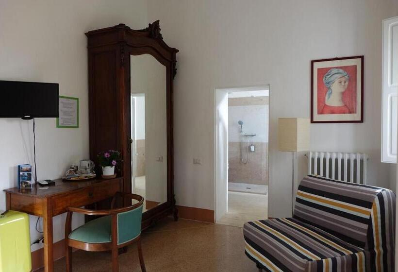 חדר דלוקס, Casina Romita