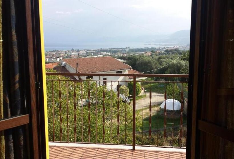 4인용 스탠다드 룸, Bed And Breakfast Coral Blue