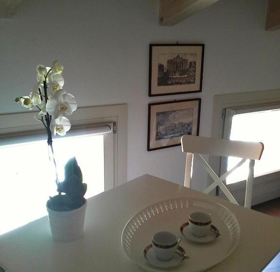 اتاق استاندارد, La Finestra Sul Porto