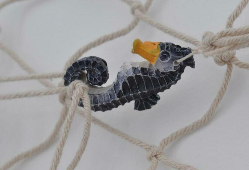 Standard Szoba Erkéllyel, Tangram House