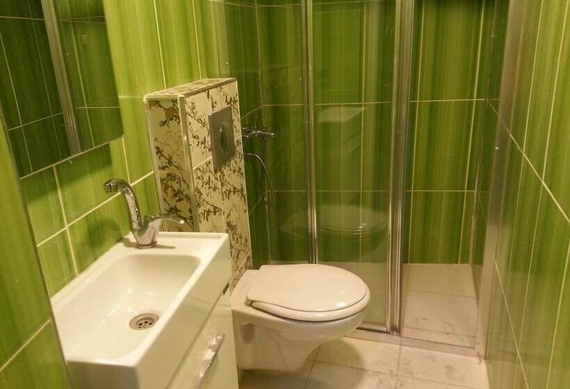 4인용 스탠다드 룸, Bulvar Hostel