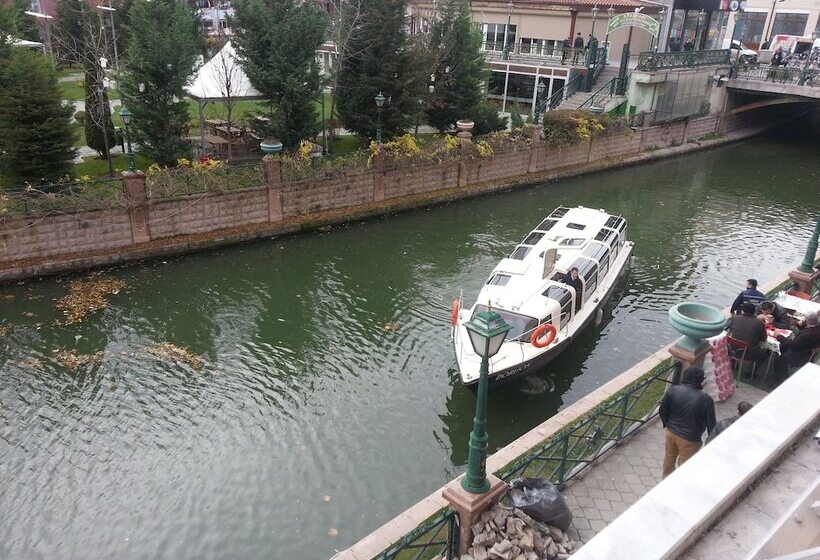 4인용 스탠다드 룸, Bulvar Hostel