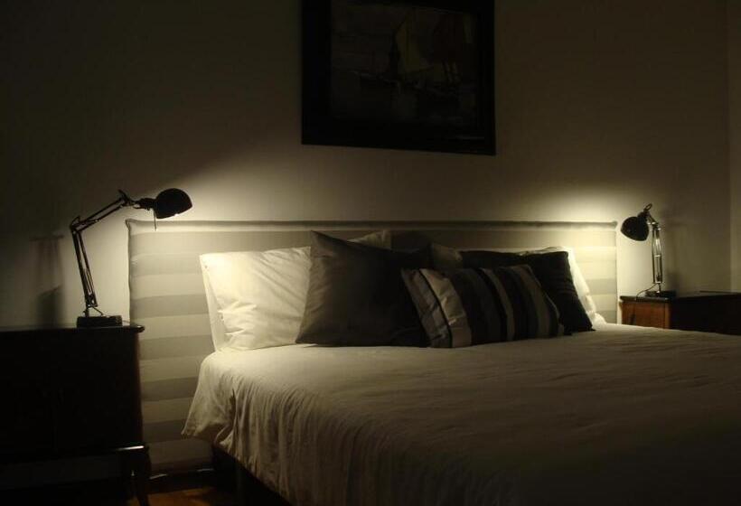 جناح جونيور, Gianduja B&b