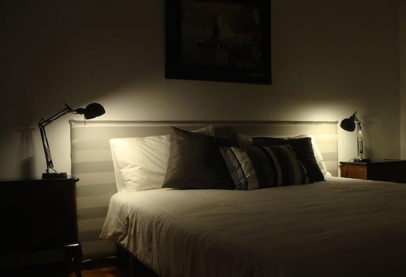 جناح جونيور, Gianduja B&b