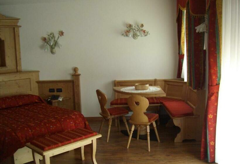 经典四人房间, Albergo Miramonti Dependance