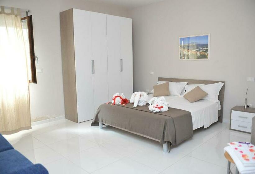 غرفة ديلوكس ثلاثية, Il Cavaliere