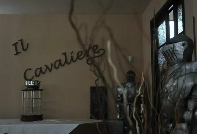 デラックストリプルルーム, Il Cavaliere