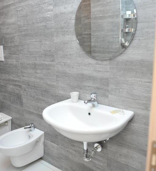 غرفة ديلوكس رباعية, Il Cavaliere