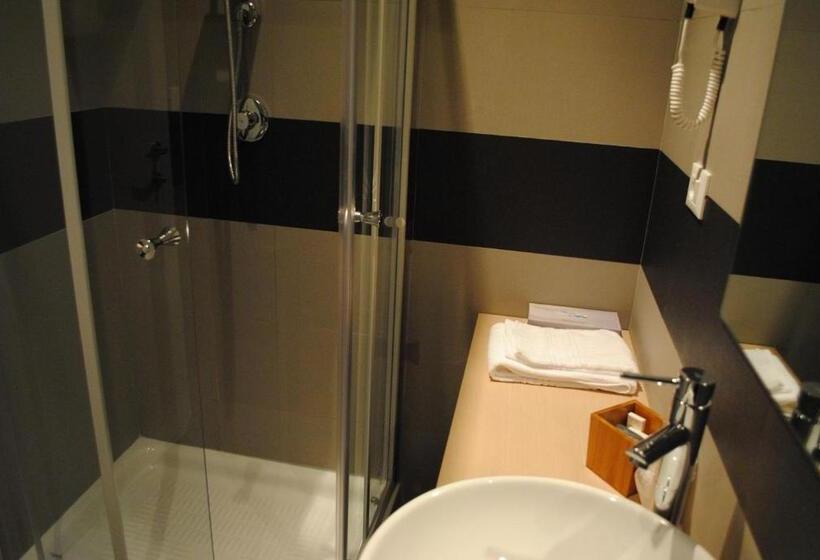 اتاق استاندارد, La Tavernetta