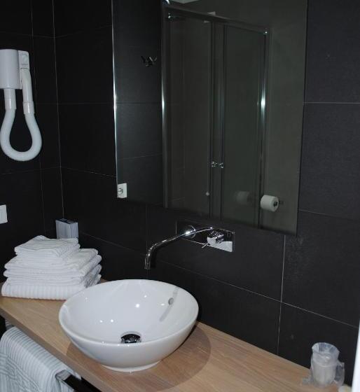 اتاق سوپریور سه تخته, La Tavernetta