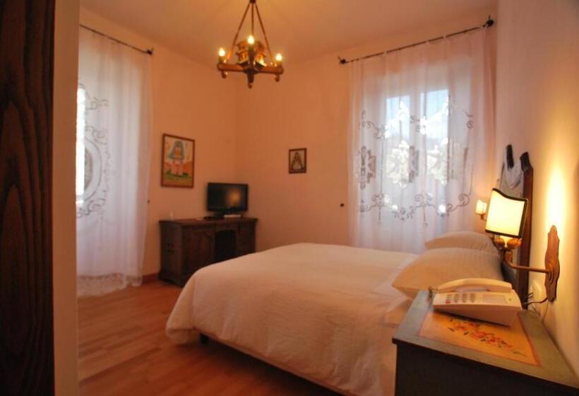 デラックストリプルルーム, Le Torri