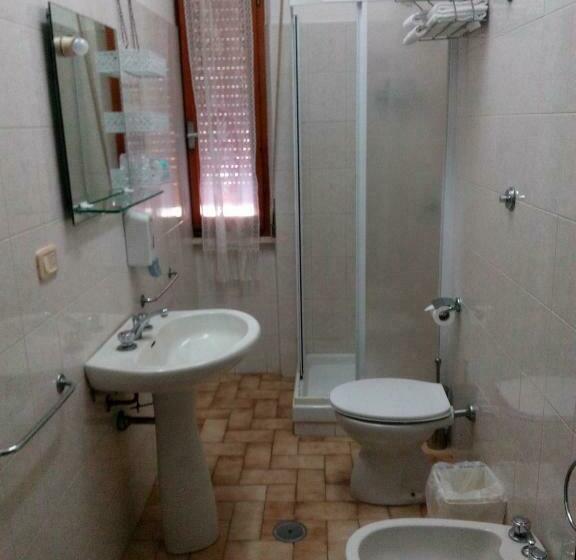 اتاق استاندارد, Lea