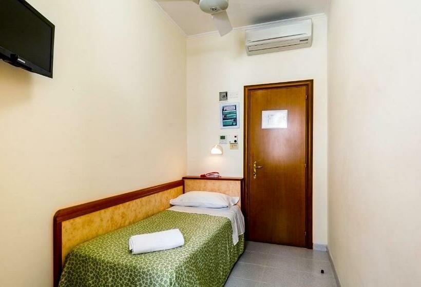 غرفة قياسية فردية, Miramare   Silvi Marina