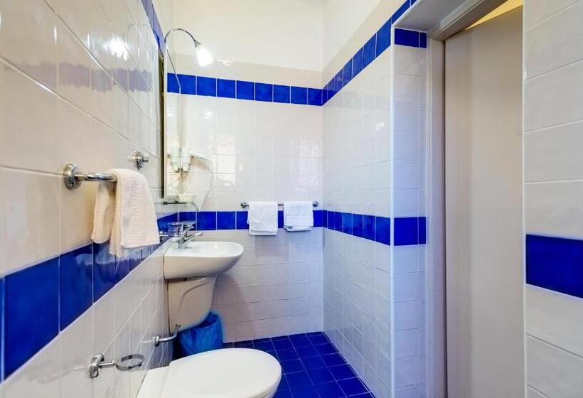 غرفة سوبيريور ثلاثية, Miramare   Silvi Marina