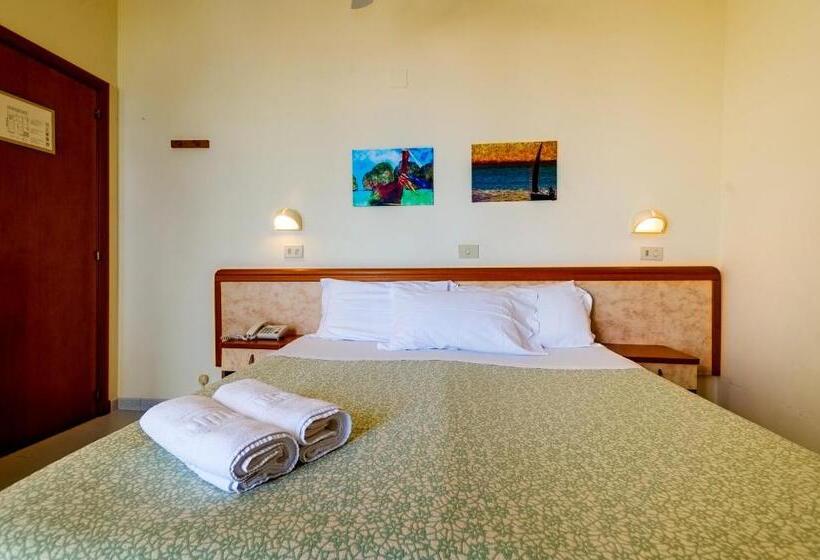 غرفة ديلوكس مطلّة علي البحر, Miramare   Silvi Marina