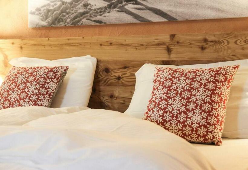 Семейный Номер Вид на Сад, Malga Millegrobbe Nordic Resort