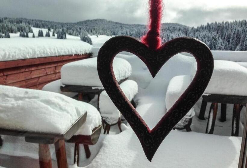 Семейный Номер Вид на Горы, Malga Millegrobbe Nordic Resort