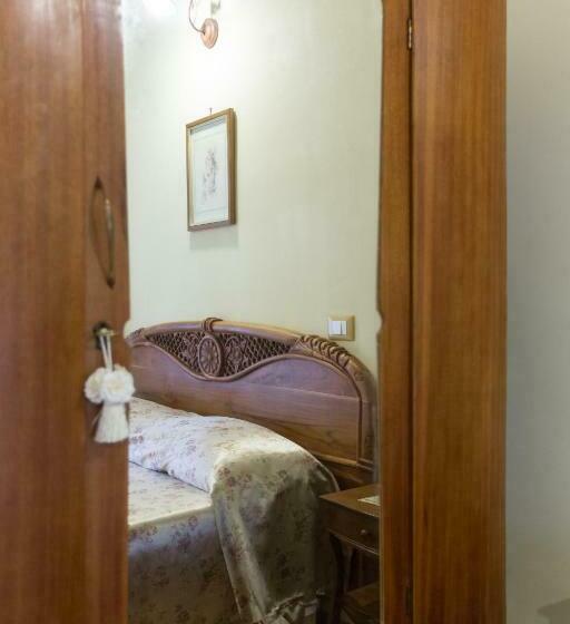 Номер Стандарт, Casa Lollobrigida