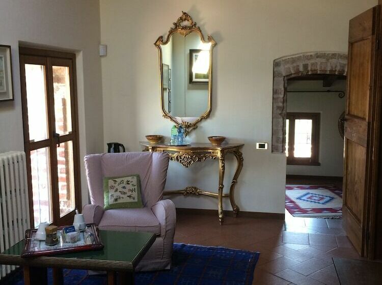 주니어 스위트, Castello Di Cernusco Lombardone