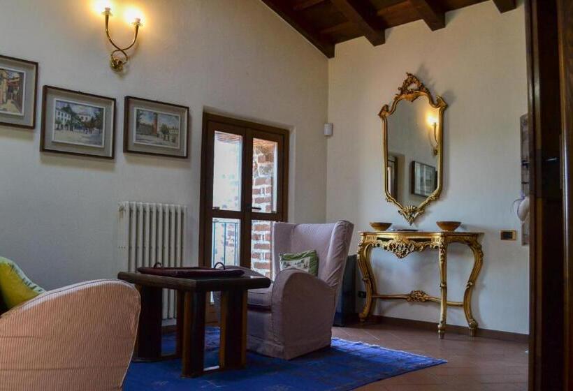 Полулюкс, Castello Di Cernusco Lombardone