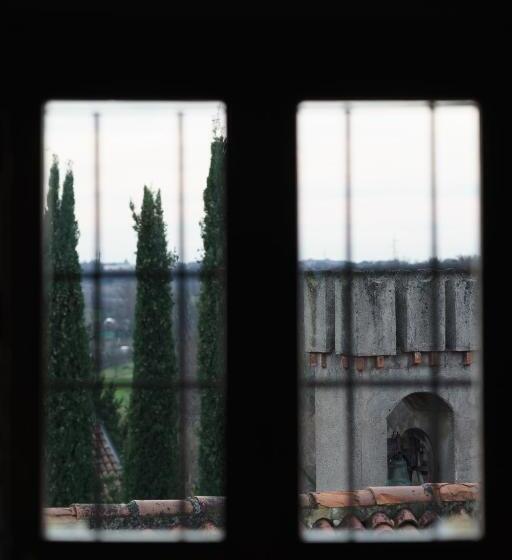 주니어 스위트, Castello Di Cernusco Lombardone