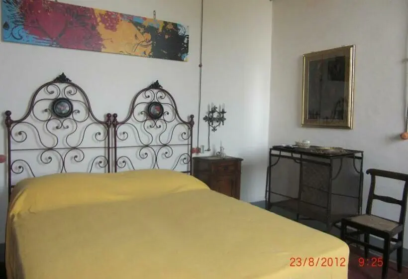 ガーデンビュースタンダードルーム, Bed And Breakfast Di Charme La Bonarella