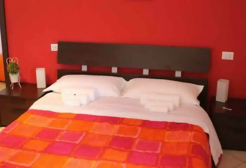 اتاق استاندارد سه نفره, Dimora Rosso Piceno