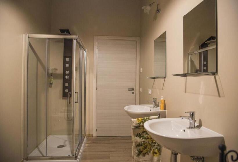 דירת חדר דלוקס, Dimora Rosso Piceno