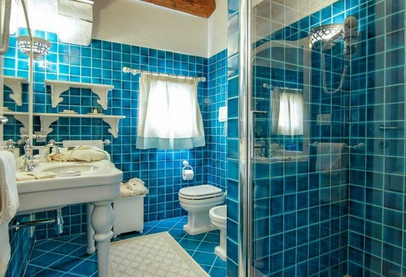سوئیت با بالکن, Domus Corallia Luxury Rooms
