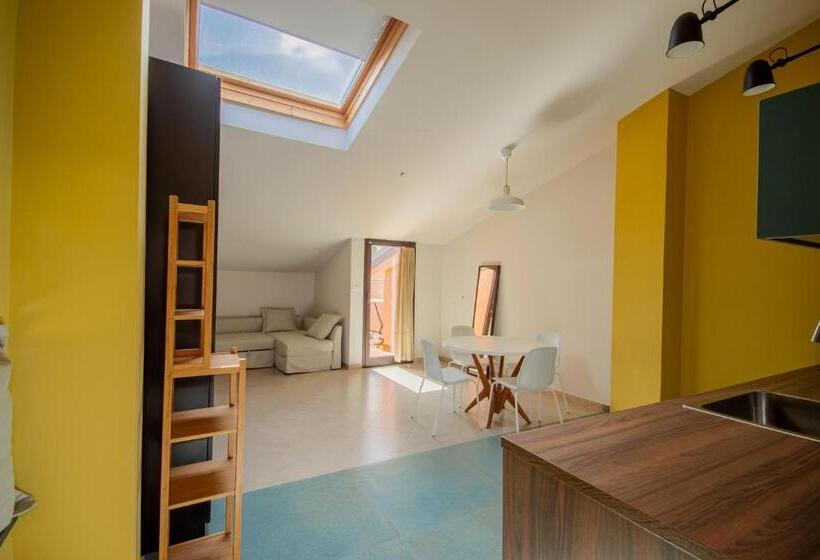 منزل غرفة نوم واحدة, La Scivola Rooms