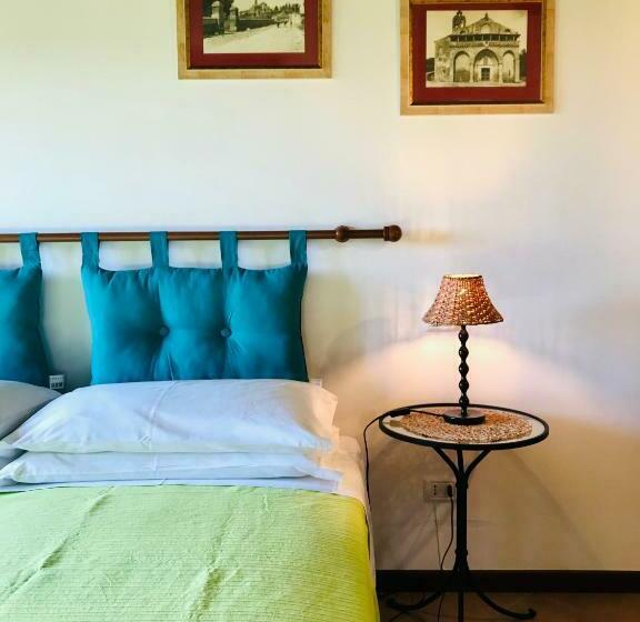 Номер Стандарт Вид на Озеро, Podere San Francesco