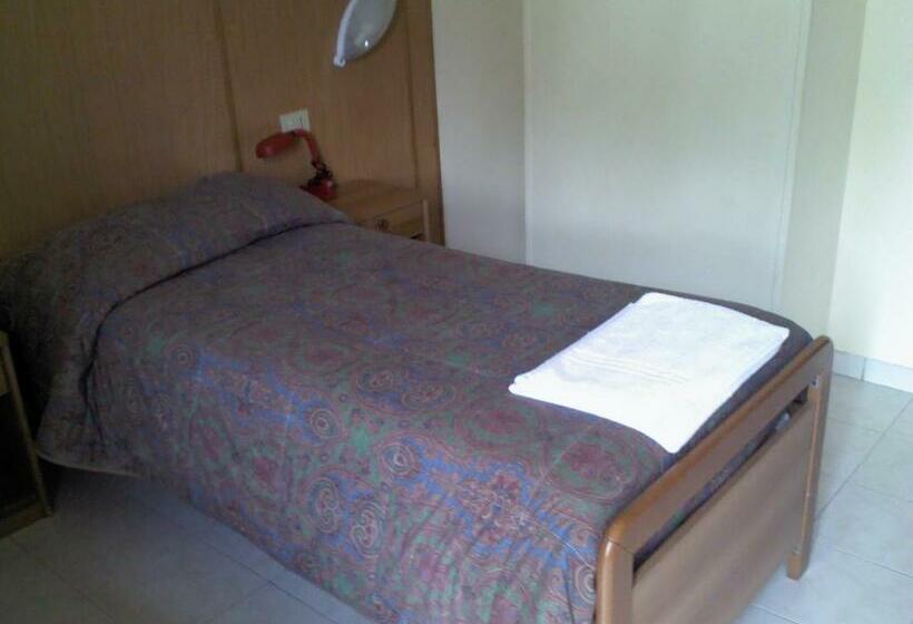 Номер Стандарт Индивидуальный, Albergo Magrini Della Genga