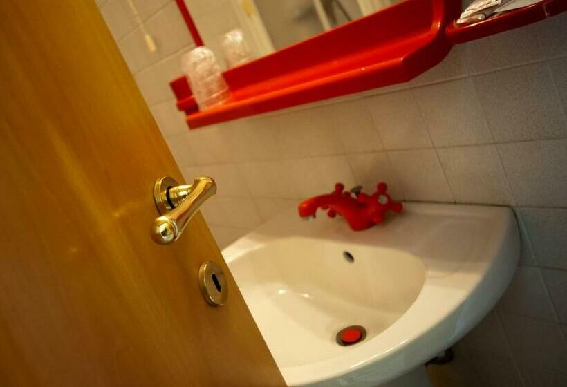 Номер Стандарт Индивидуальный, Albergo Magrini Della Genga