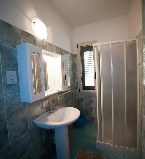 Номер Стандарт Трехместный, Albergo Magrini Della Genga