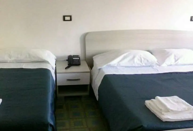 Habitació Quàdruple Estàndard, Aurora