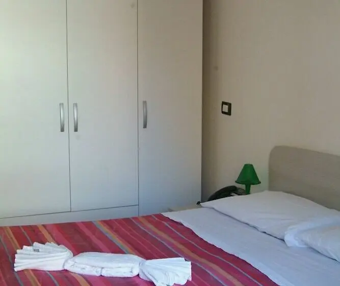 Habitació Estàndard, Aurora